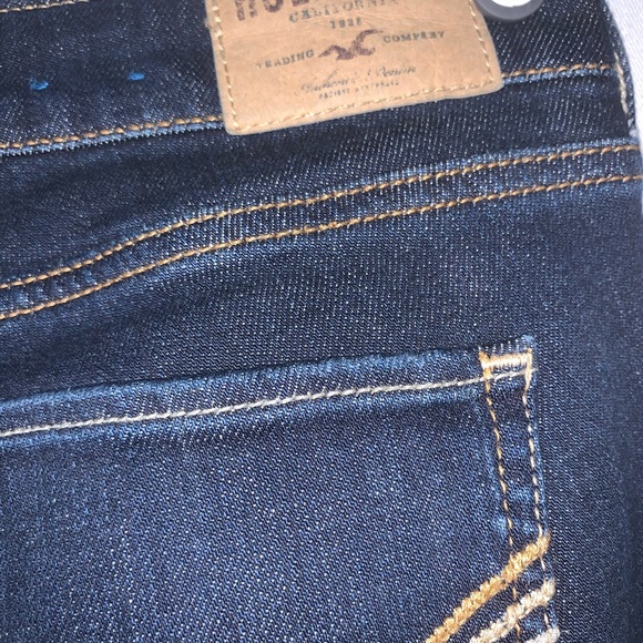 Hollister Skinny Jeans β¨ - Picture 6 of 6